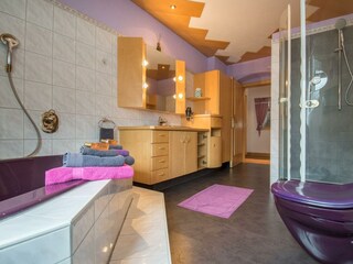 Badezimmer 2