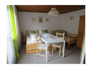Landhaus Rungger, Zimmer 5 (Dreibettzimmer)