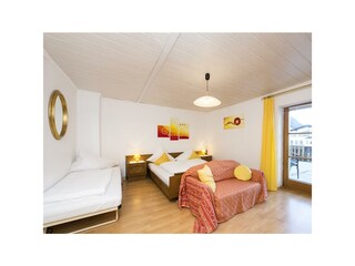 Apartment Angelika - Dreibettzimmer GELB