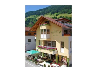 Aparthotel Rosmarin Hausansicht