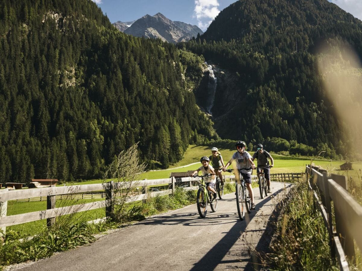 Stubai Radweg Mischbach Wasserfall