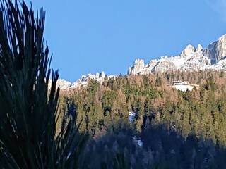 Autenalm mit Elfer vom Balkon aus genießen