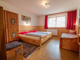 Schlafzimmer 2