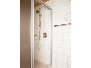Zimmer 2, Dusche