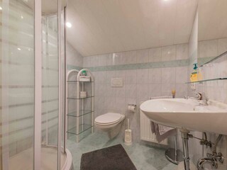 Badezimmer 2