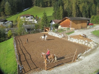 Unser großer Reitplatz!