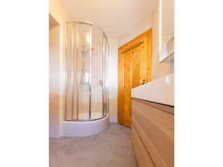 AMPFERSTEIN Bad Dusche