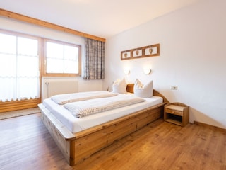 SERLES Schlafzimmer II