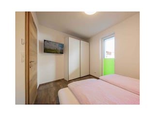 46B75A3A-54A2-455D-A8AB-2855FA25FAE2_1_105_c