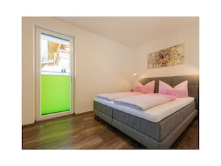 A49ED042-3720-4DD9-9192-A01BA65E7E22_1_105_c