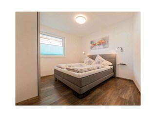 2C497AEE-5F14-4E05-BDFD-4A95C9BE333C_1_105_c