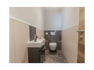 27FFD365-0D4E-425B-B726-1AEF0629C9A5_1_105_c