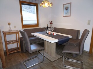 App. Zuckerhütl Essecke