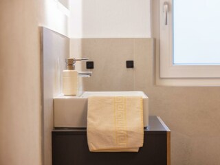 Großes Badezimmer