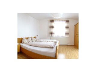 Schlafzimmer 2 (2016_04_10 10_15_05 UTC)