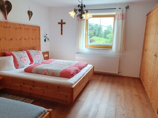 Schlafzimmer 1