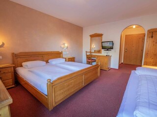 Dreibettzimmer