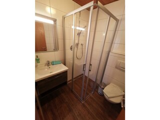 Dusche und WC