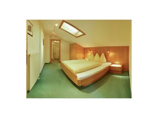 Schlafzimmer Dachgeschoss I