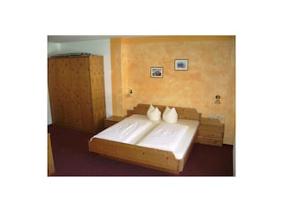 App 2-6 Personen-Schlafzimmer