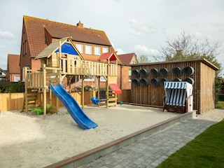 Hauseigener Spielplatz