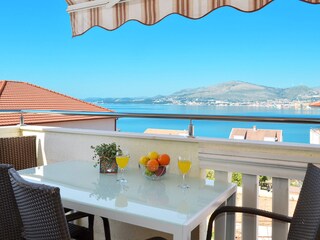 Private Terrasse mit Blick auf Meer