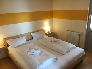 Schlafzimmer 2