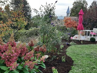 Sitzplatz im Garten 1