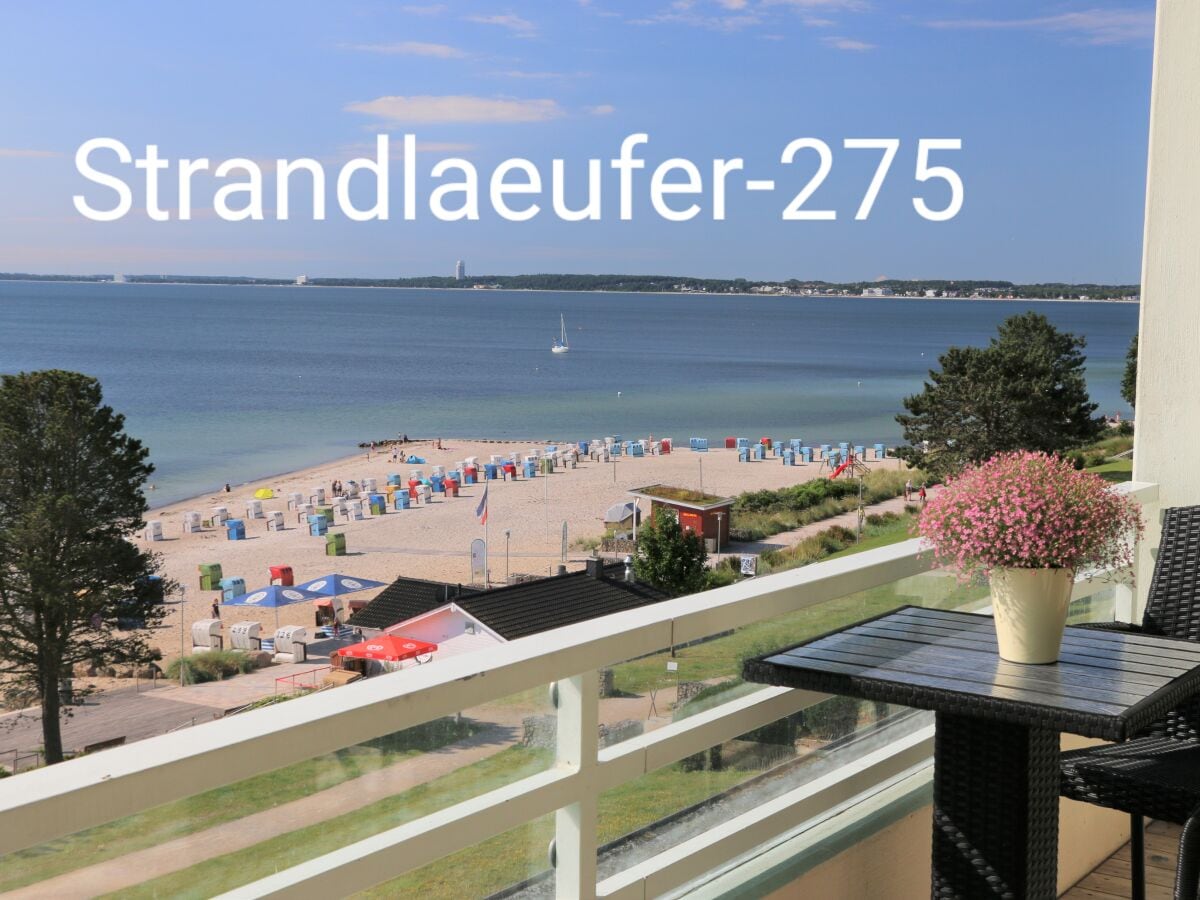 Strandlaeufer-275 : Traumblick vom Balkon