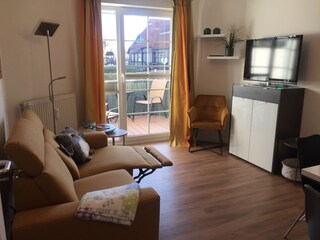 Lichtdurchfluteter Wohnraum