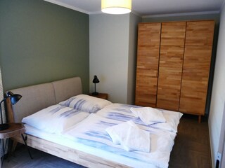 Schlafzimmer 2 mit Doppelbett