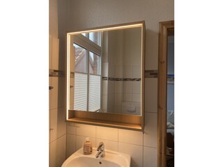 Spiegelschrank