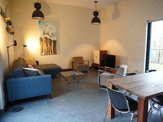 Wohnzimmer modern ausgestattet
