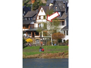 Great riverfront location