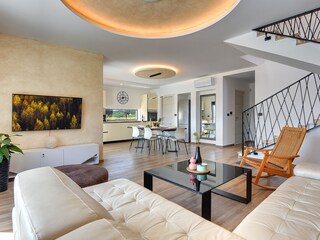 Villa Pomer Caratteristiche 23