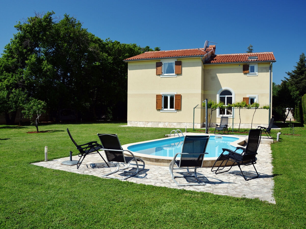 Villa mit Pool in Istrien - wiibuk.com