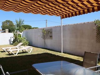 another shaded seating area
