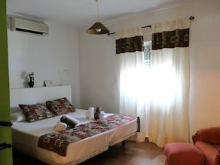 Bedroom 3 with double bed