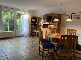 mit Zugang zur Terrasse