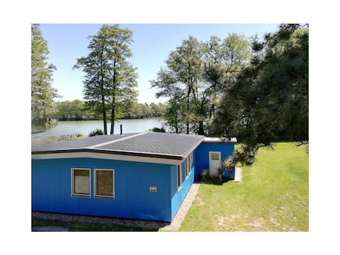 Ferienhaus direkt am "Groß Labenzer See" mit Ruderboot