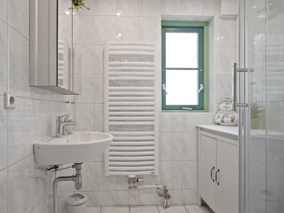Holiday house Julianadorp Bathroom 21