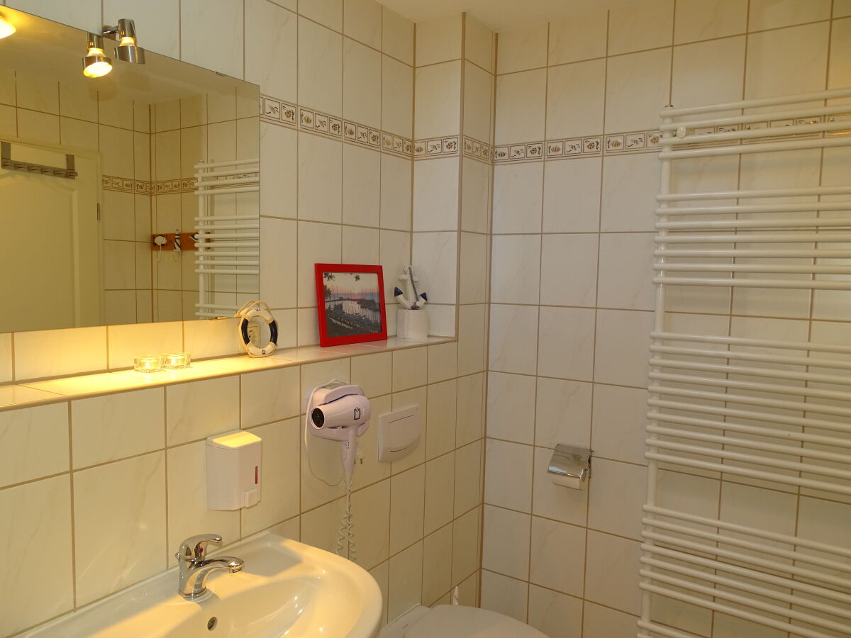 Badezimmer - mit Handtuchtrockner