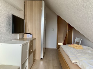 Schlafzimmer 2