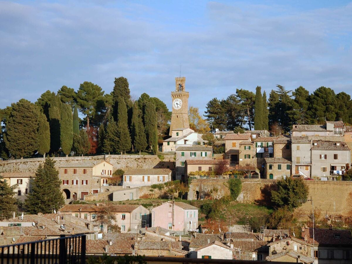 Acquapendente town