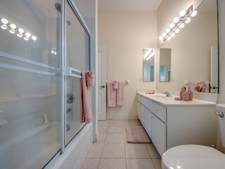 2. Badezimmer