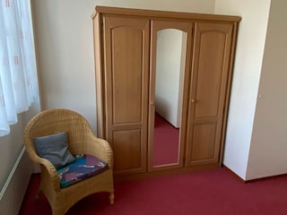 Schrank, großes Schlafzimmer
