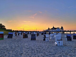 Seebrücke Ahlbeck am Abend