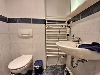 Bad mit ebenerdiger DU/WC, Waschmaschine