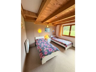 Schlafzimmer 2