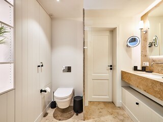 Bad 2 - Rückansicht